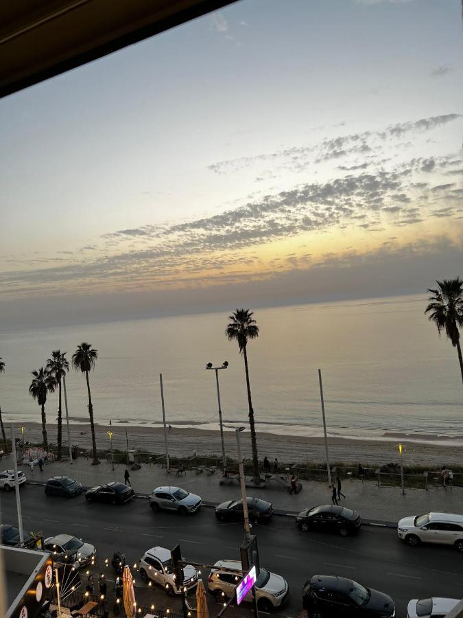 Spat Vip Apartment Bat Yam Exteriör bild