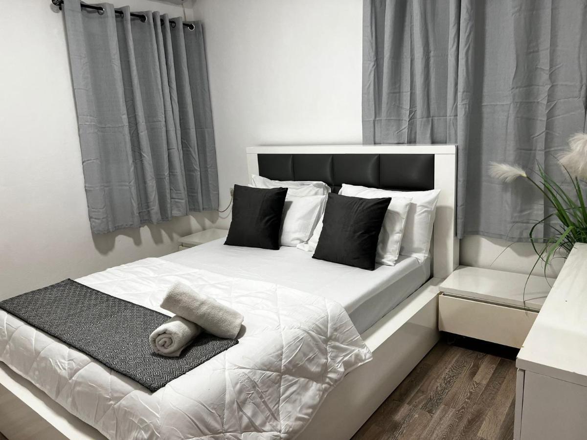 Spat Vip Apartment Bat Yam Exteriör bild