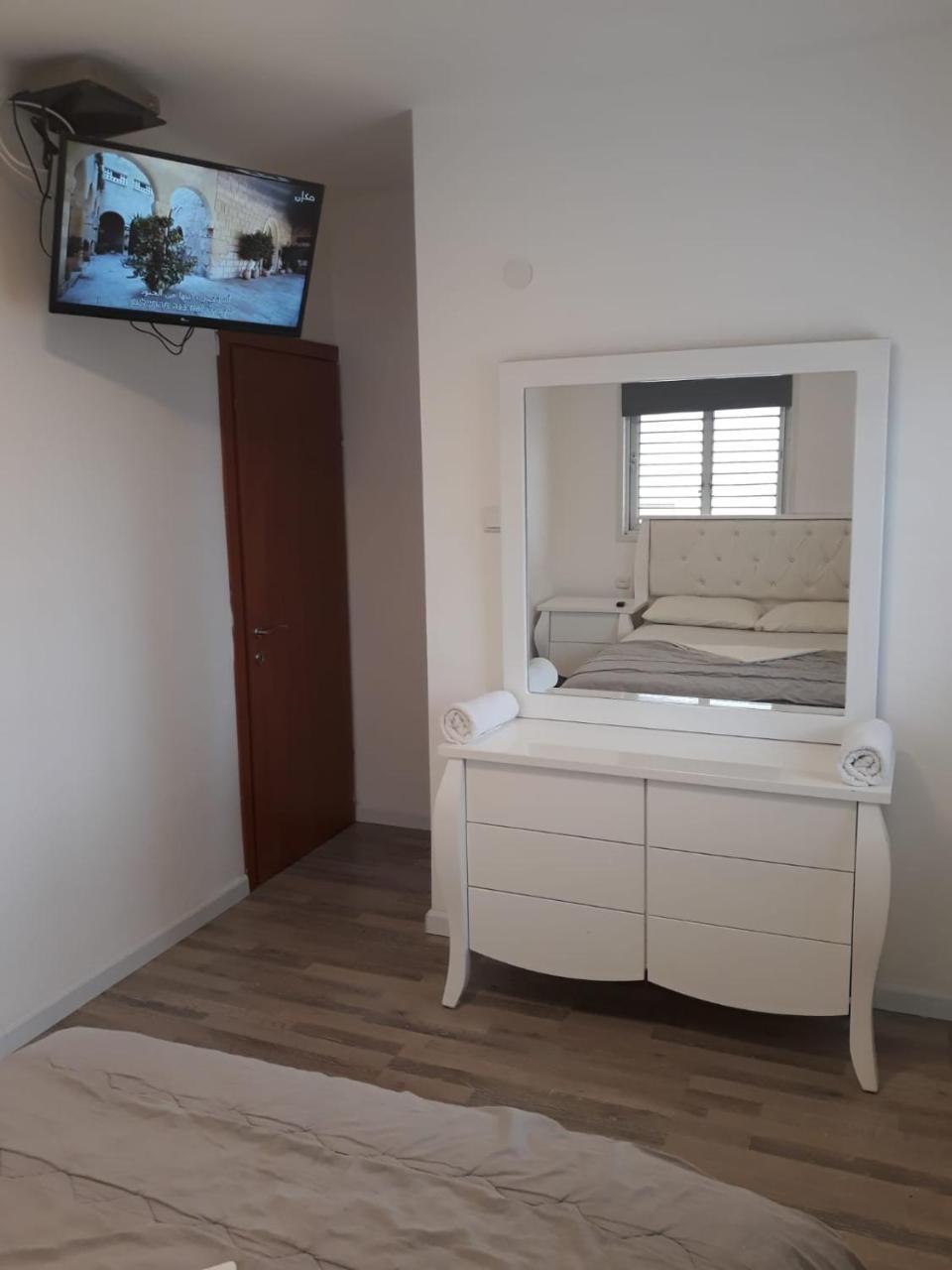 Spat Vip Apartment Bat Yam Exteriör bild