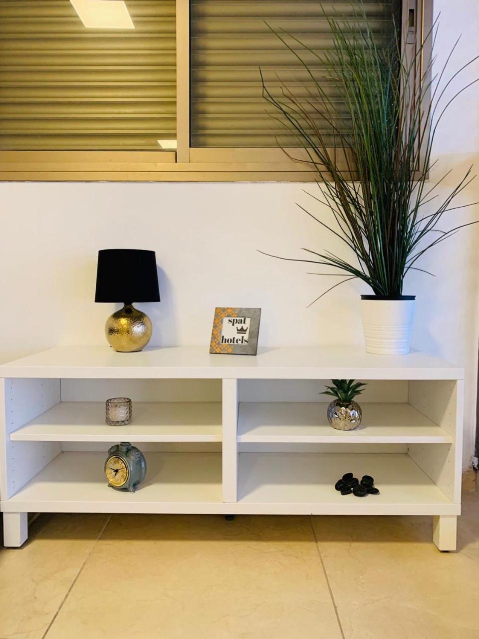 Spat Vip Apartment Bat Yam Exteriör bild